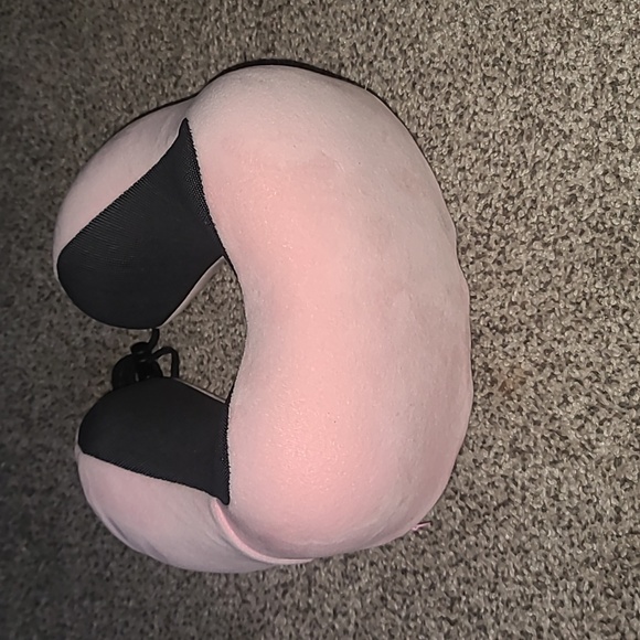 Pink neck pillow - Picture 2 of 2